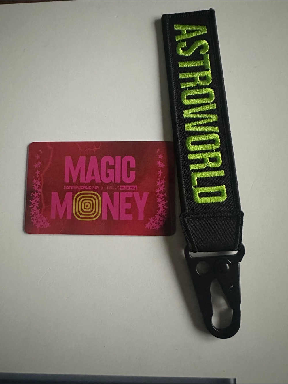 Travis Scott astoworld keychain and magic money card